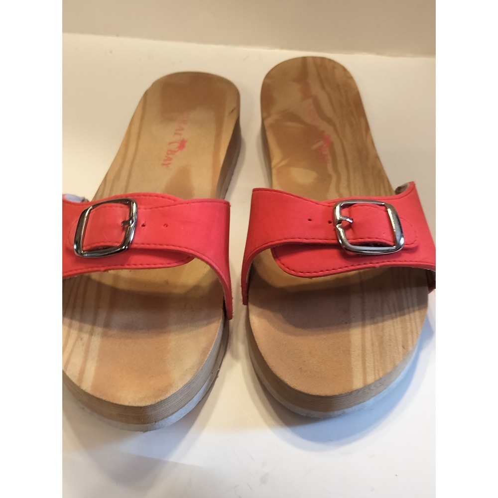 Coral Bay Womens Red Buckle Slide Sandals Wood Grain Print Footbed Size 9